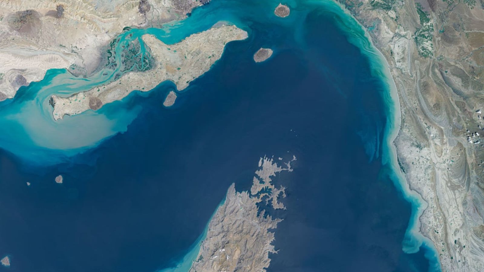 strait of hormuz